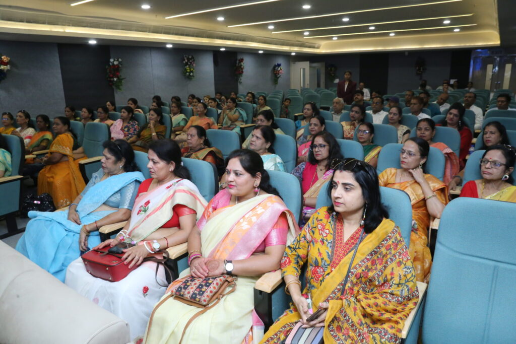 Samvaad with district m. P. Tilak sahu mahila mandal, jabalpur at apollo jbp hospitals
