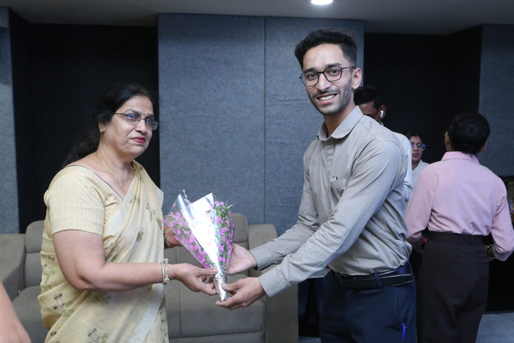 Samvaad with district m. P. Tilak sahu mahila mandal, jabalpur at apollo jbp hospitals