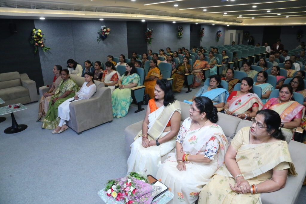 Samvaad with district m. P. Tilak sahu mahila mandal, jabalpur at apollo jbp hospitals