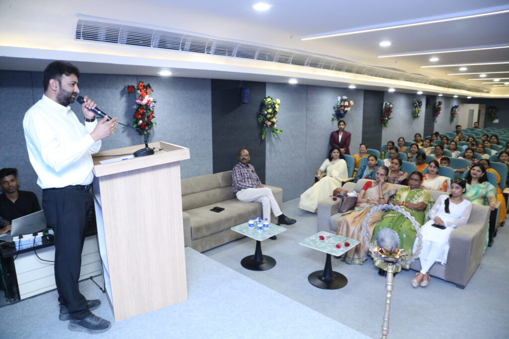 Samvaad with district m. P. Tilak sahu mahila mandal, jabalpur at apollo jbp hospitals